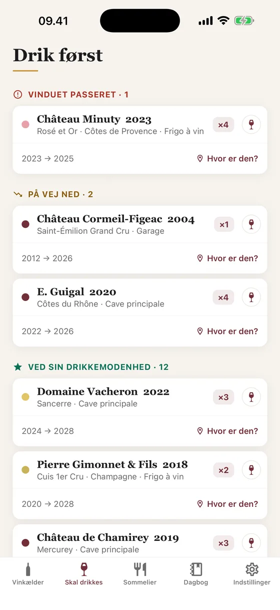 Skærmen « Skal drikkes » i appen Caviste: flaskerne i vinkælderen sorteret efter, hvor travlt det er.