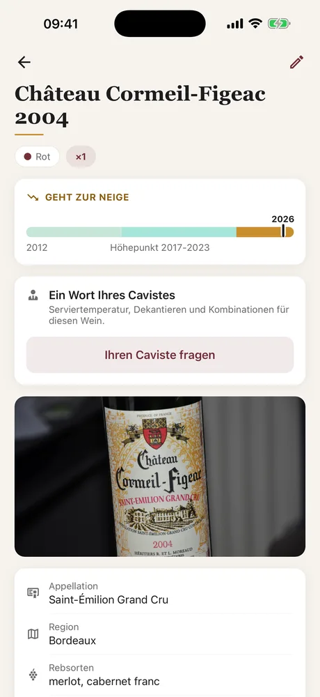 Ein Flascheneintrag in Caviste: Höhepunktanzeige, Etikettenfoto, Appellation, Rebsorten und Trinkfenster.