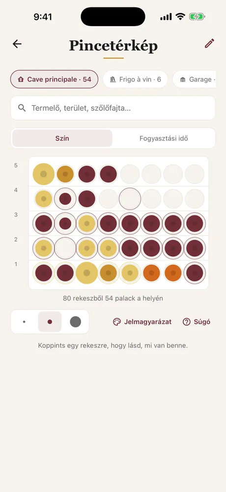 A pincetérkép a Cavistében: az állvány szemből, minden palack a rekeszében, a saját színe szerint színezve.