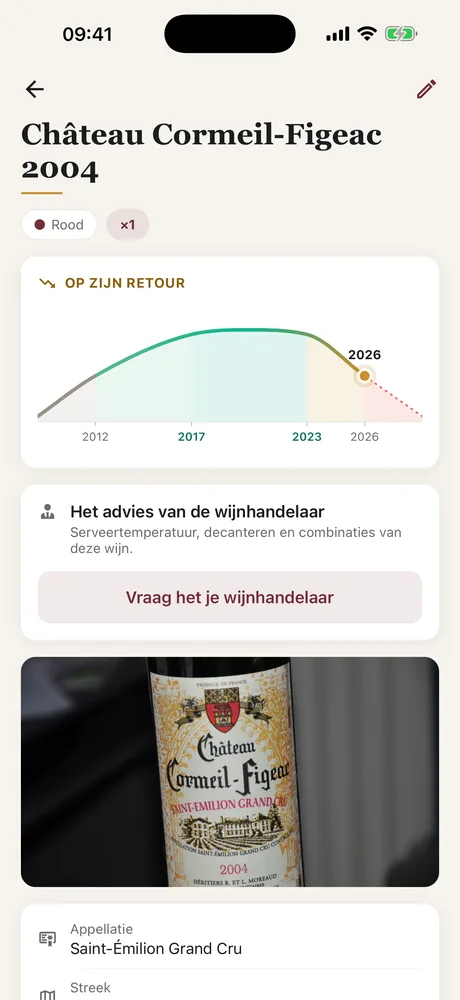 Een flesfiche van Caviste: hoogtepuntcurve, foto van het etiket, appellatie, druivensoorten en drinkvenster.